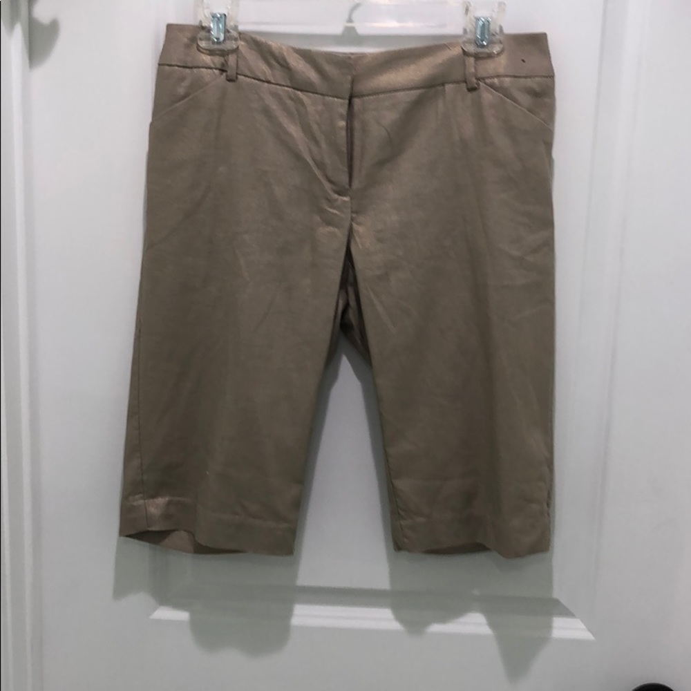 New York & Co summery, elegant Bermuda shorts